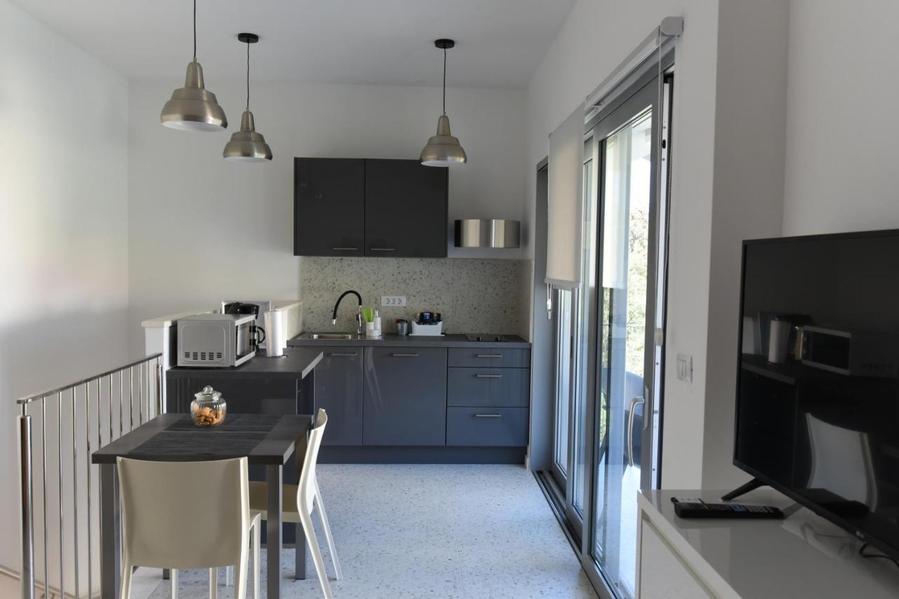 Buric House - Apartments Klasik And Studio Mini Rovigno Esterno foto